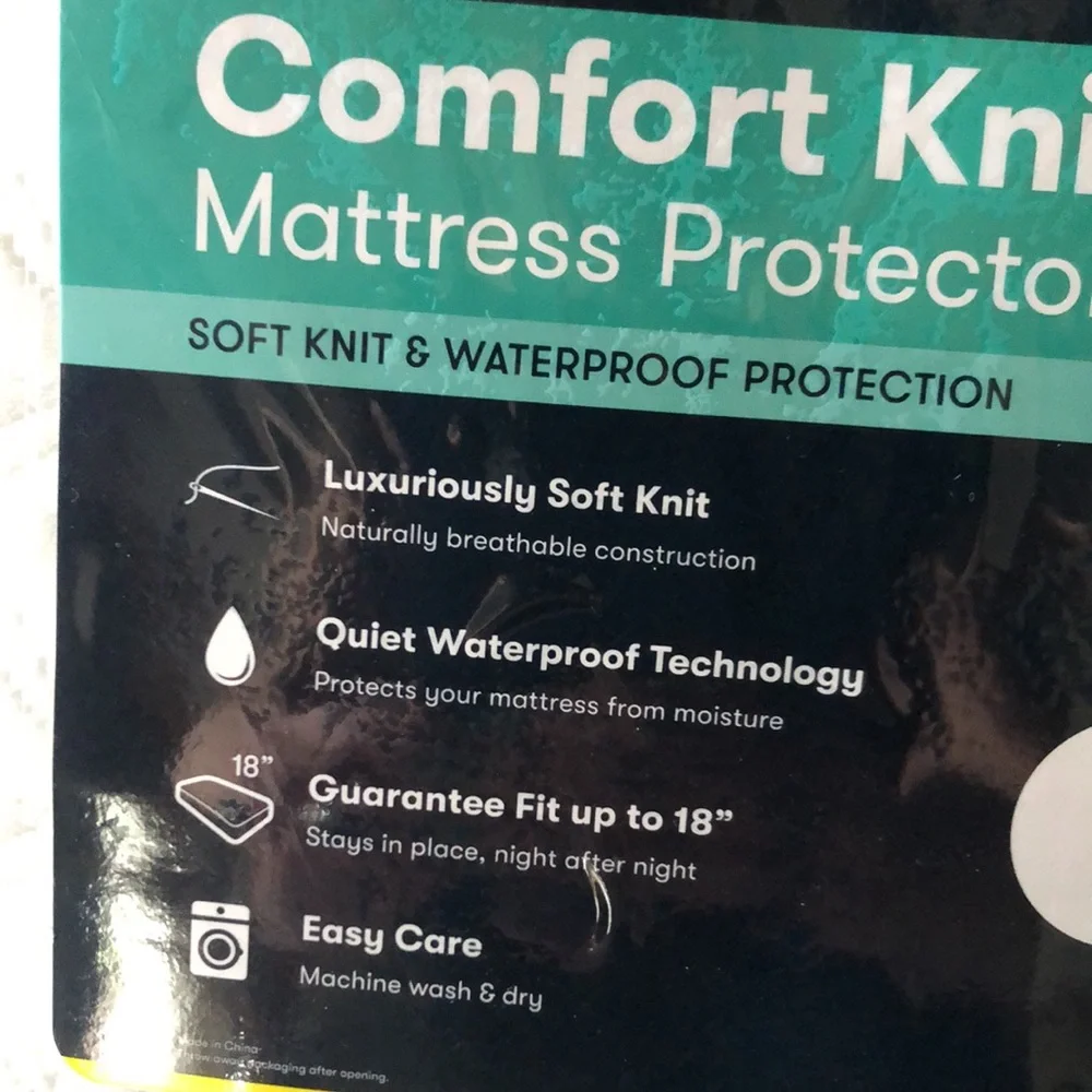 SERTA Comfort Knit TWIN Mattress Protector - White